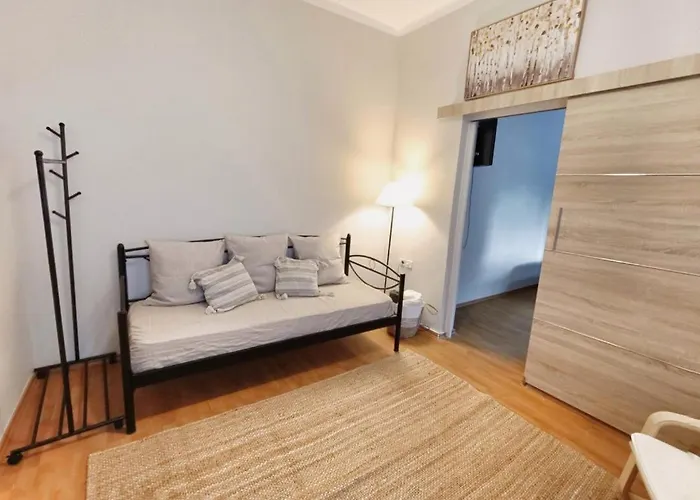 Harmony Apartment Near Metro Station