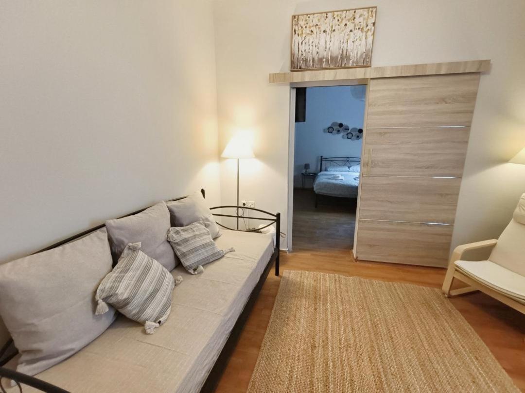 Apartment Harmony Near Metro Station *